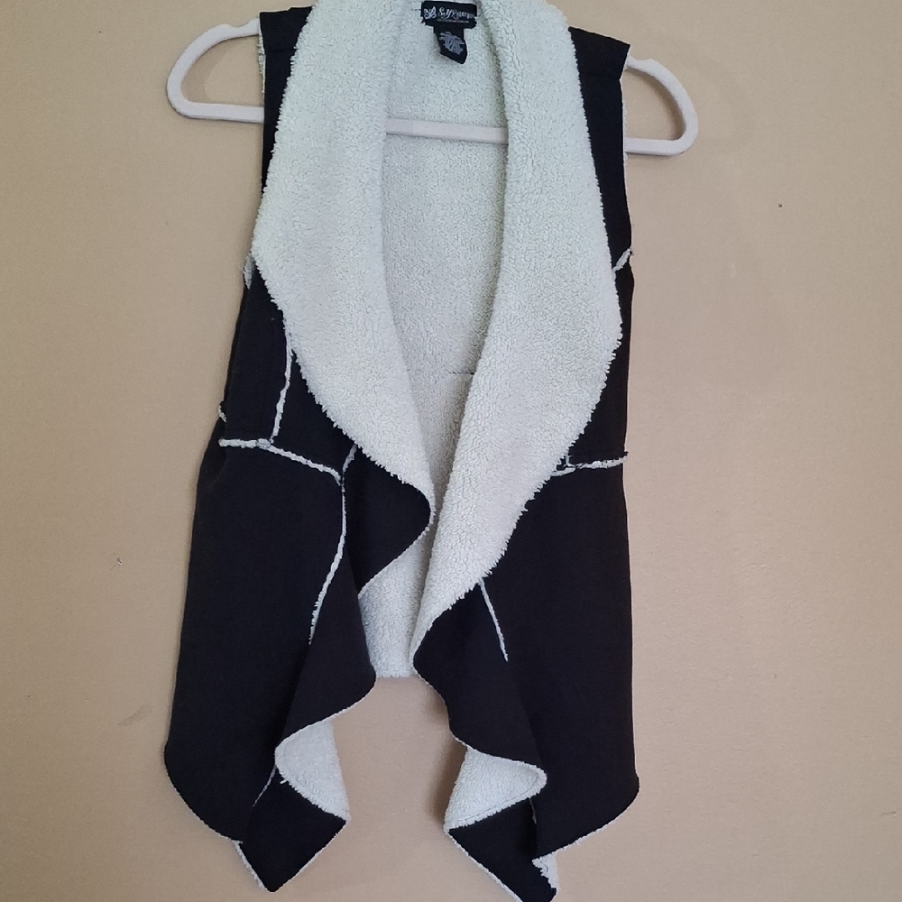 Self Esteem Woman XL Black and Cream Sherpa Drape Vest Faux